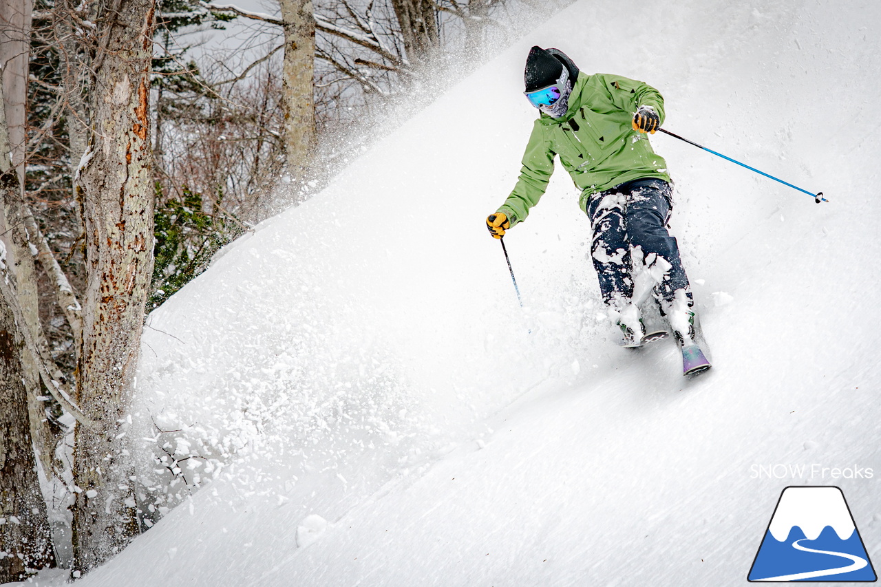 サッポロテイネ｜今シーズンは春セッション！プロスキーヤー・谷藤昌司さんと滑る１日。まさかのパウダー？！